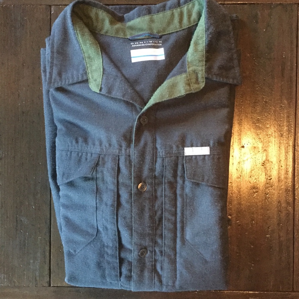 Columbia Omni-wick Button Down